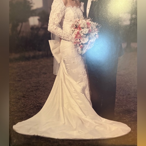 Vintage Designer Wedding Dress - Picture 14 of 14
